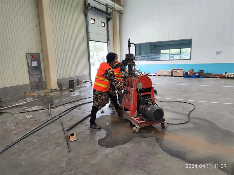 眉县厂房地面下沉塌陷注浆加固施工